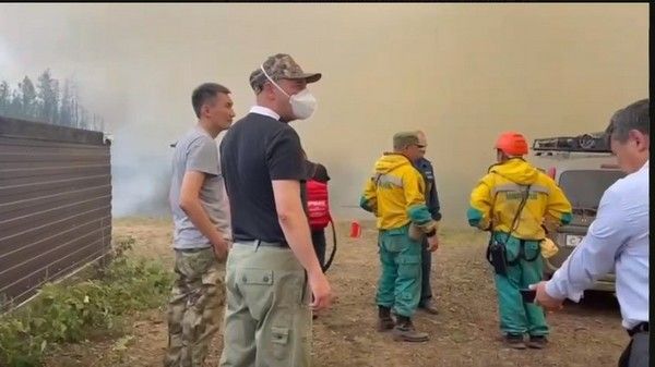 На тушение пожара в Арылахе прибыли федеральные лесопожарные формирования