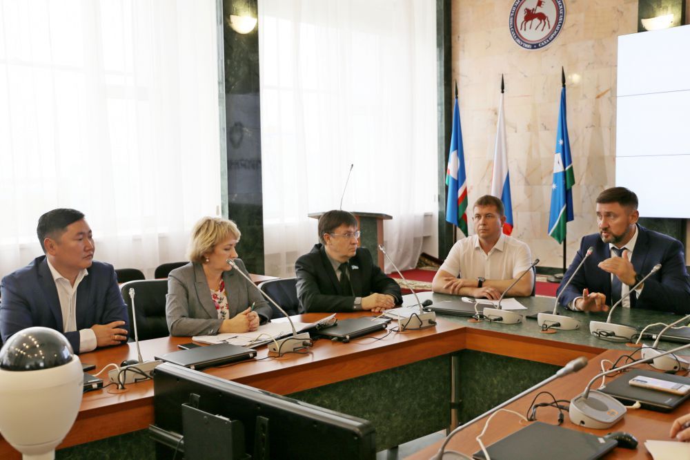 В районной администрации состоялся круглый стол по обсуждению мастер-плана Мирного
