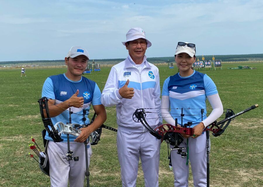 Команда Кобяйского района завоевала бронзовую медаль в соревнованиях по стрельбе из блочного лука