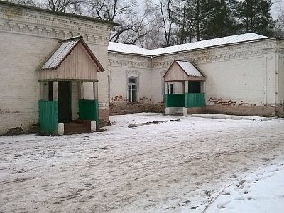 Здание старого корпуса райбольницы, где проходил III съезд комсомола / Анучинский / Приморский край