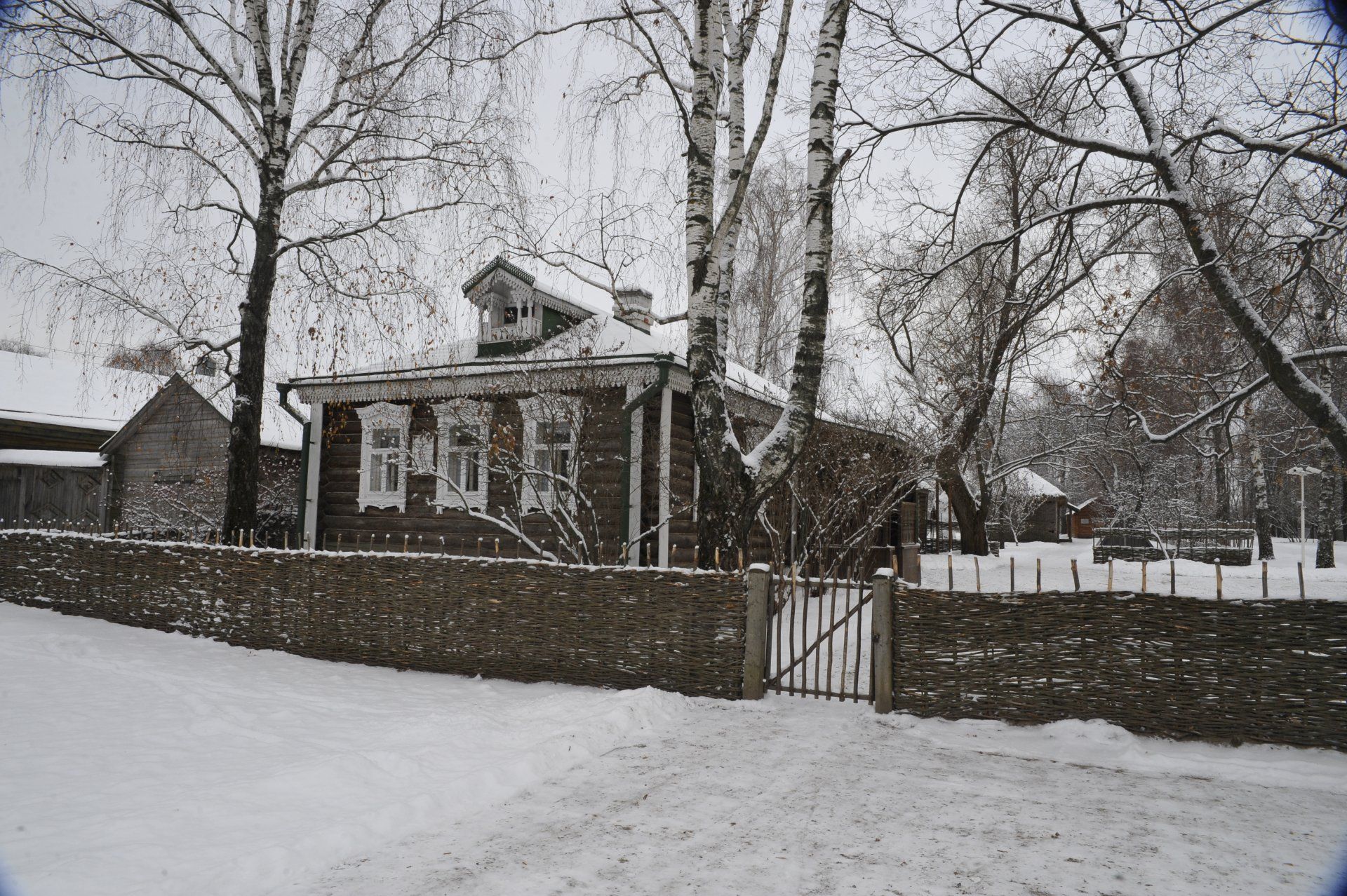 Усадьба, в которой в 1895 г. родился и жил поэт Есенин Сергей Александрович