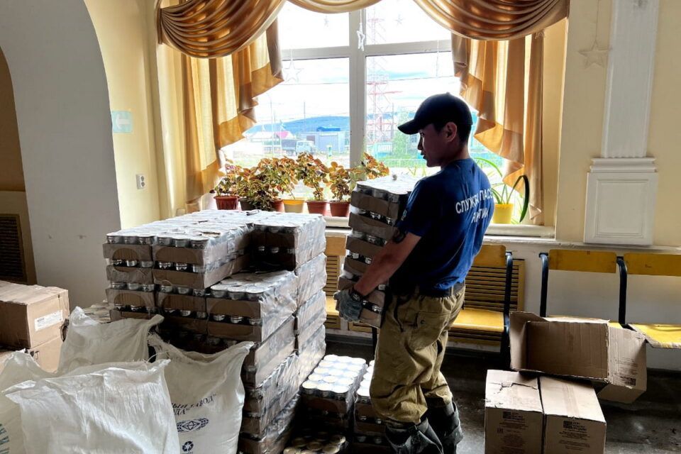 Свыше 150 семей получили единовременную материальную помощь в связи с паводками в Якутии