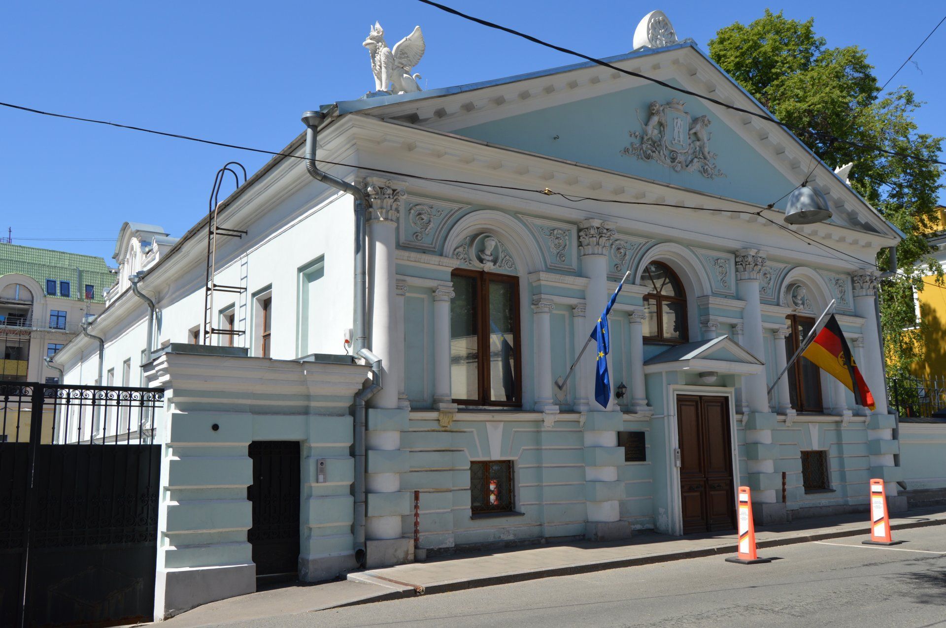 Городская усадьба И.Г. Наумова - А.С. Олениной - В.В. Думнова, XVIII-XIX  вв. / Москва Москва Город Москва | Памятники истории и культуры | ИнфоТаймс  / www.infotimes.ru