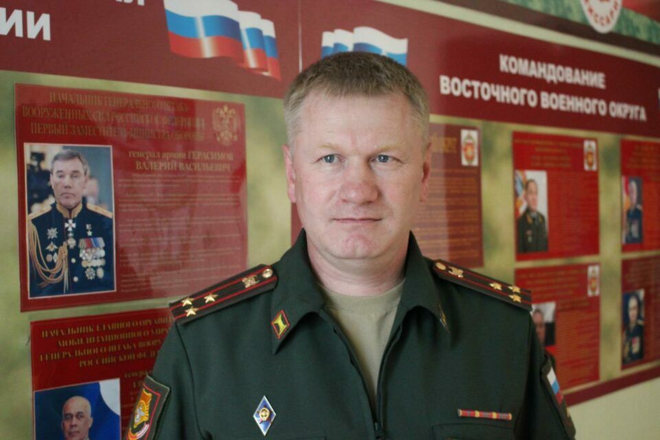 Около 100 добровольцев из Якутии обратились в военные комиссариаты