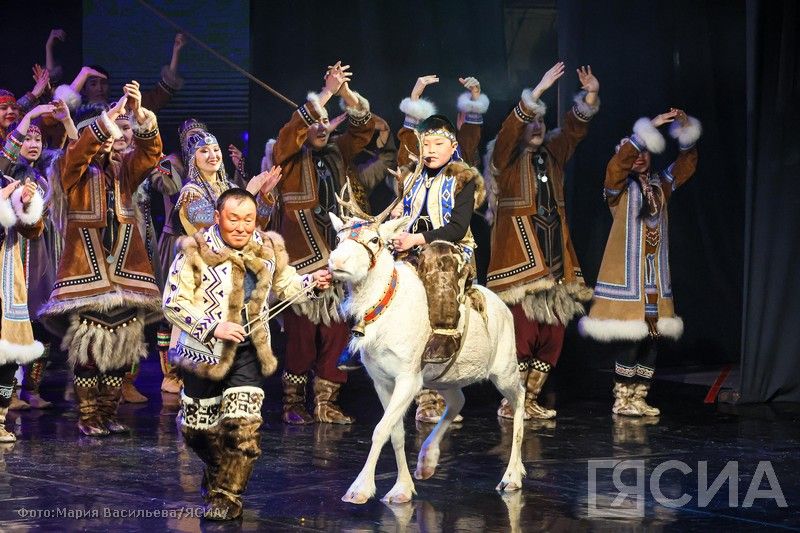 В Якутии открыли первый международный чемпионат по традиционному оленеводству