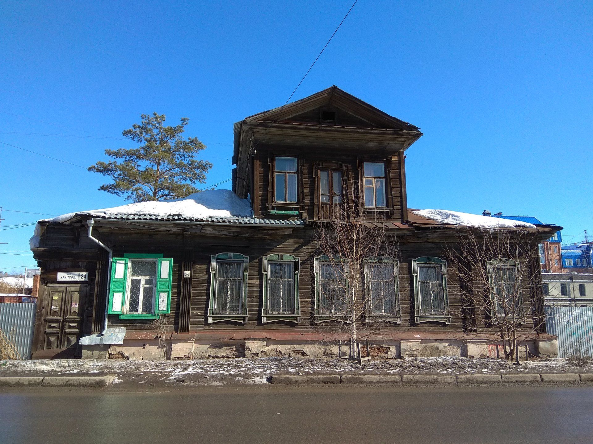 Одноэтажное здание окружного суда с мезонином, середина ХIХ в. / Томская  область | Памятники истории и культуры | ИнфоТаймс / www.infotimes.ru