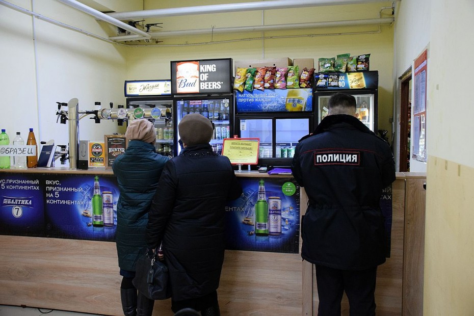 Девять фактов незаконной продажи алкоголя выявили в Якутске за неделю