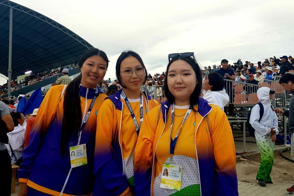 250 волонтёров работали на VIII Спортивных играх народов Якутии в Борогонцах
