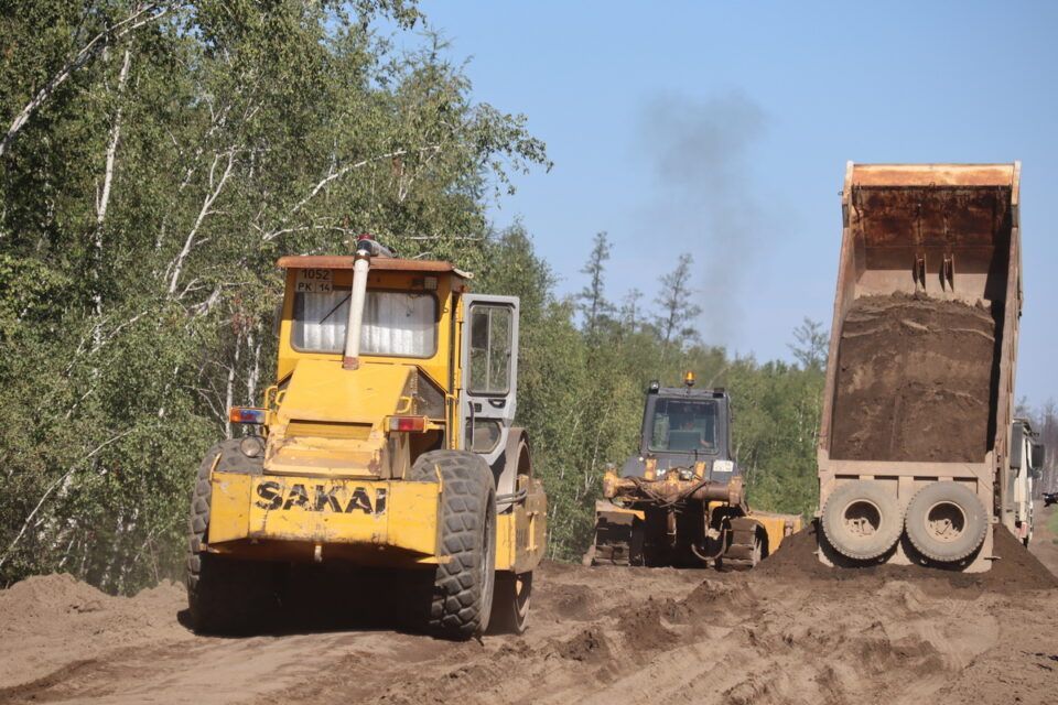 В Якутии по нацпроекту дорожные работы ведутся на 30 объектах