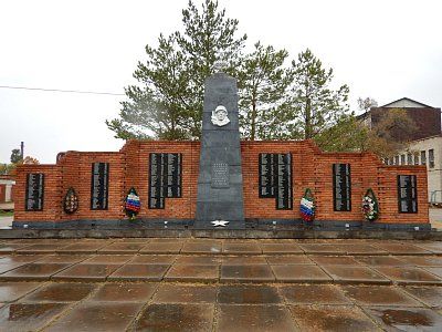 Братская могила героев, павших в 1945 г. /  / Приморский край