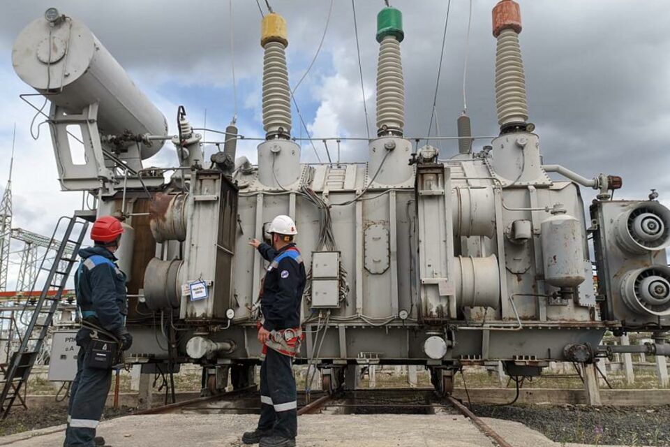 Энергетики ведут капитальный ремонт подстанции «ГПП-6» в Удачном