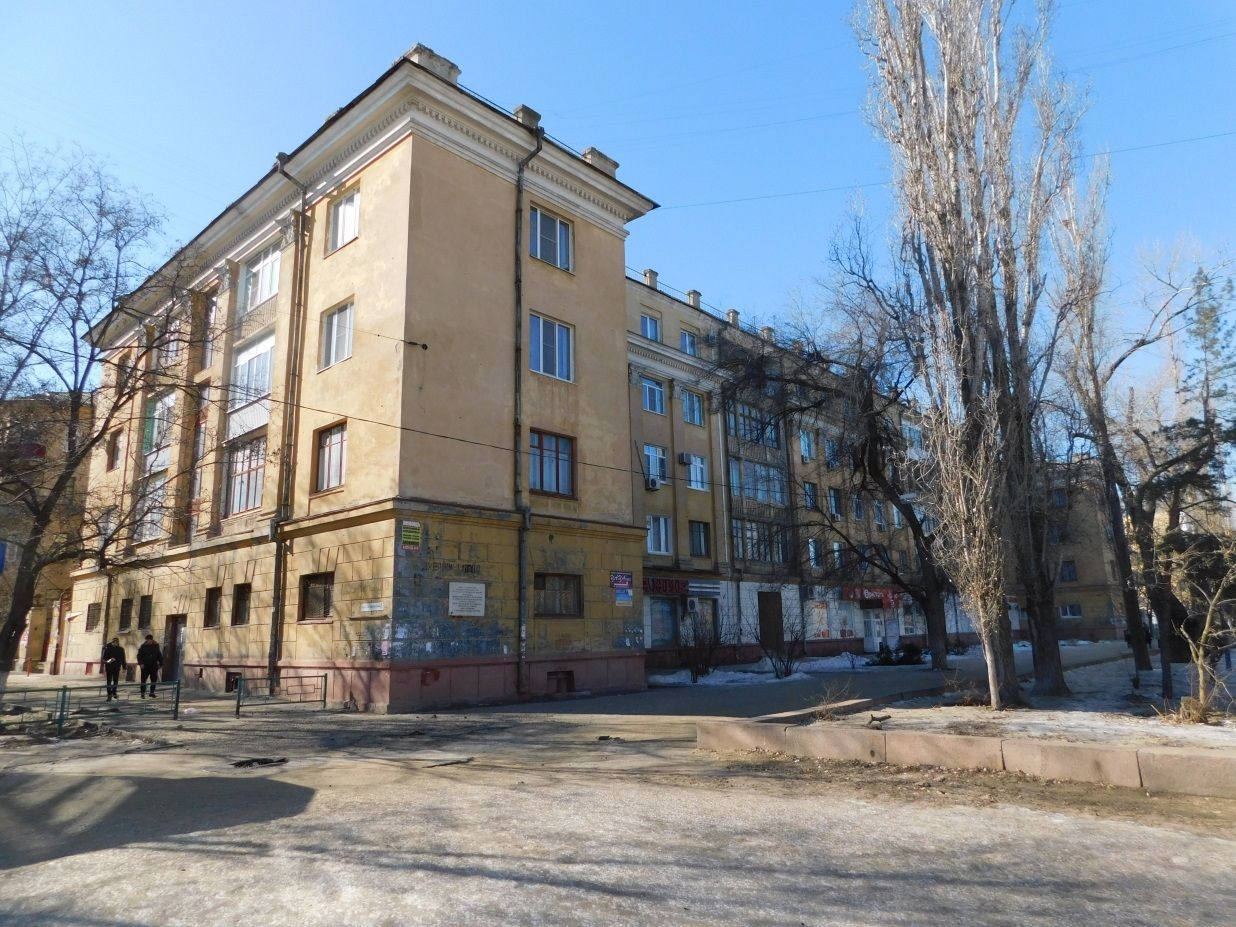 Здание, где находился командный пункт 109-го стрелкового полка 37-й стрелковой дивизии /  / Волгоградская область