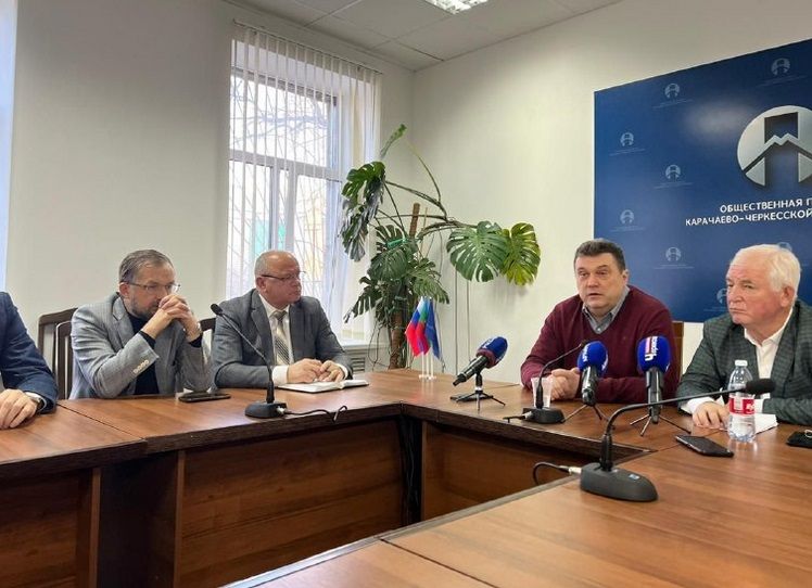 Глава СЖР встретился с представителями СМИ Карачаево-Черкесии