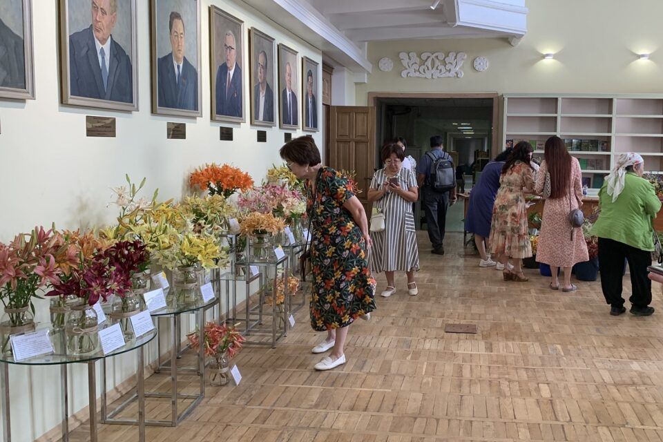 К 60-летию Якутского ботанического сада состоялся фестиваль «Северные лилии»