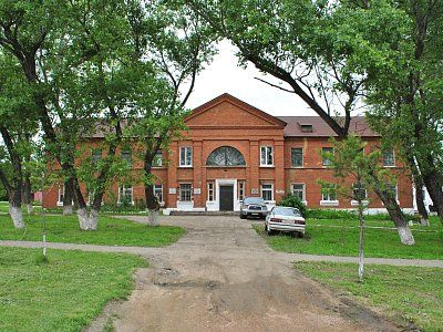 Дом, в котором в 1941 г. находился штаб формирования Гвардейской Краснознаменной дивизии /  / Приморский край