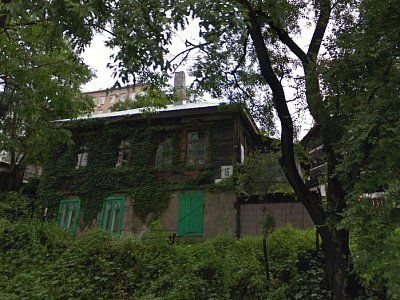 Дом, в котором находилась конспиративная квартира председателя Облревкома В. Шишкина в 1921 г. /  / Приморский край