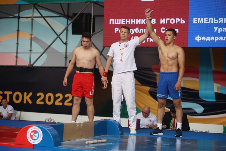 Якутским мас-рестлерам удалось взять одну золотую медаль игр «Дети Азии»