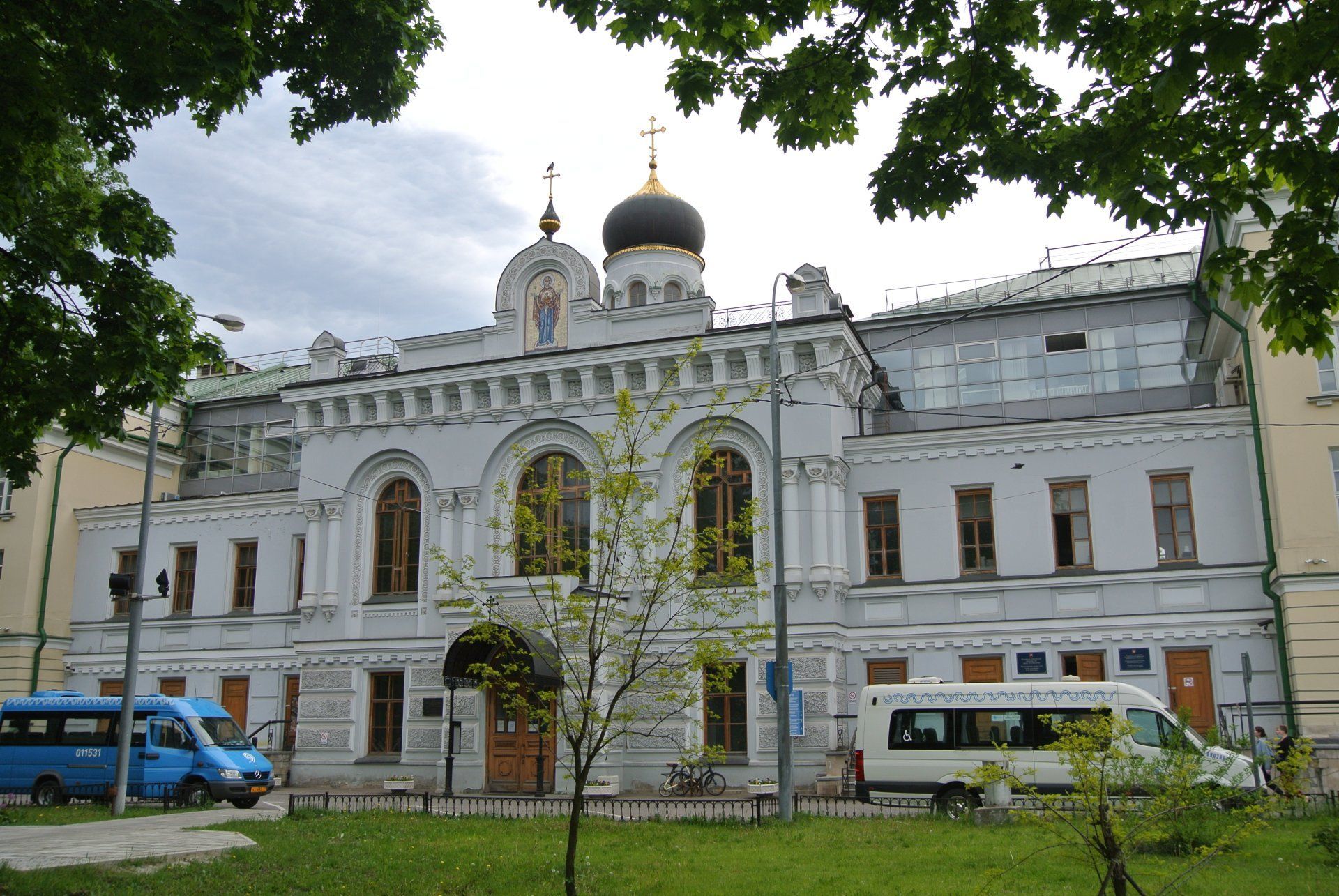 Храм Иконы Божией Матери «Знамение» при 2-й Городской больнице имени князя  А.А.Щербатова, 1881-1891 гг., архитектор И.П.Залесский / Москва Москва  Город Москва | Памятники истории и культуры | ИнфоТаймс / www.infotimes.ru