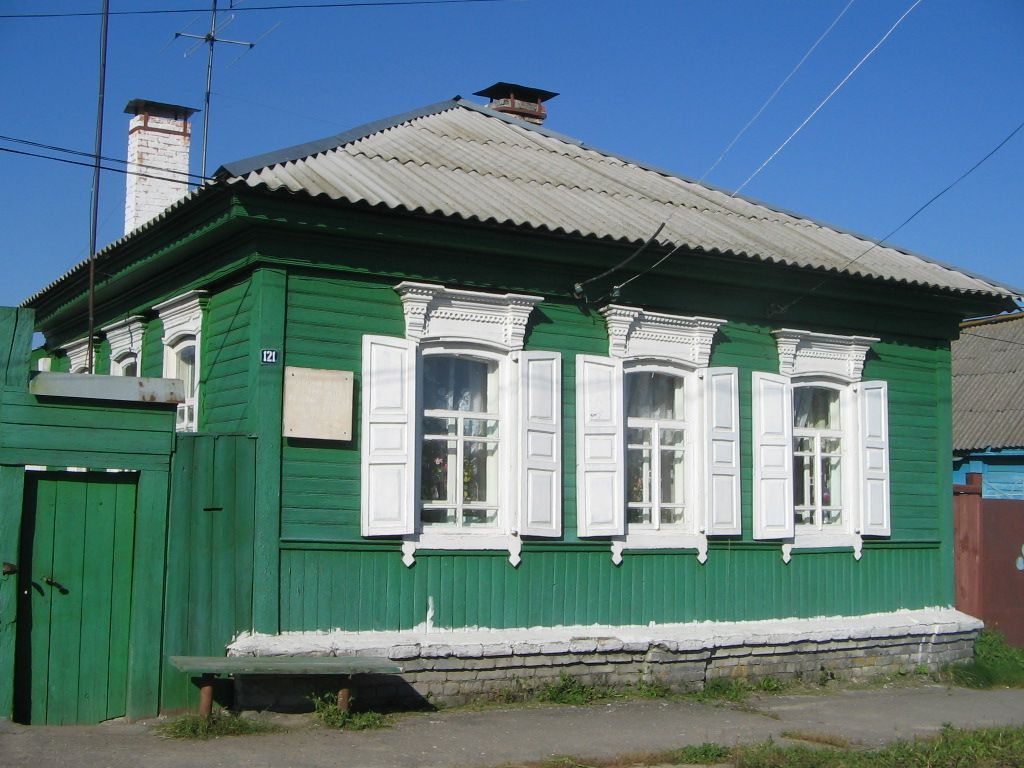 Дом, где родился и в 1889-1904 гг. жил военный деятель Дыбенко Павел  Ефимович / Брянская область | Памятники истории и культуры | ИнфоТаймс /  www.infotimes.ru