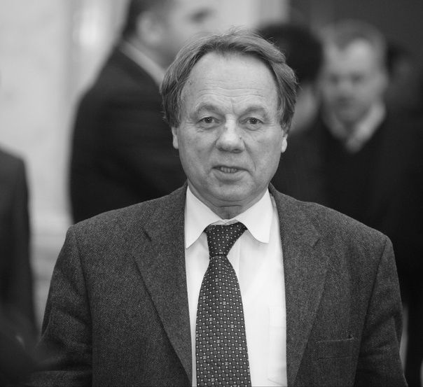 Бывший председатель ВГТРК Олег Попцов умер в возрасте 88 лет