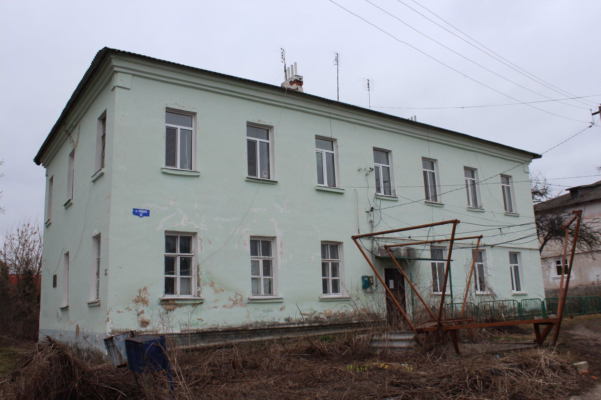 Дом, где жил и работал в марте-мае 1934 года известный писатель А.П.Гайдар,  а в 1935 году - советский писатель Ф.И.Панферов / Белгородская область |  Памятники истории и культуры | ИнфоТаймс / www.infotimes.ru