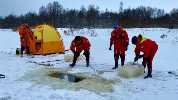 Женщина утонула в проруби на крещение фото женщина