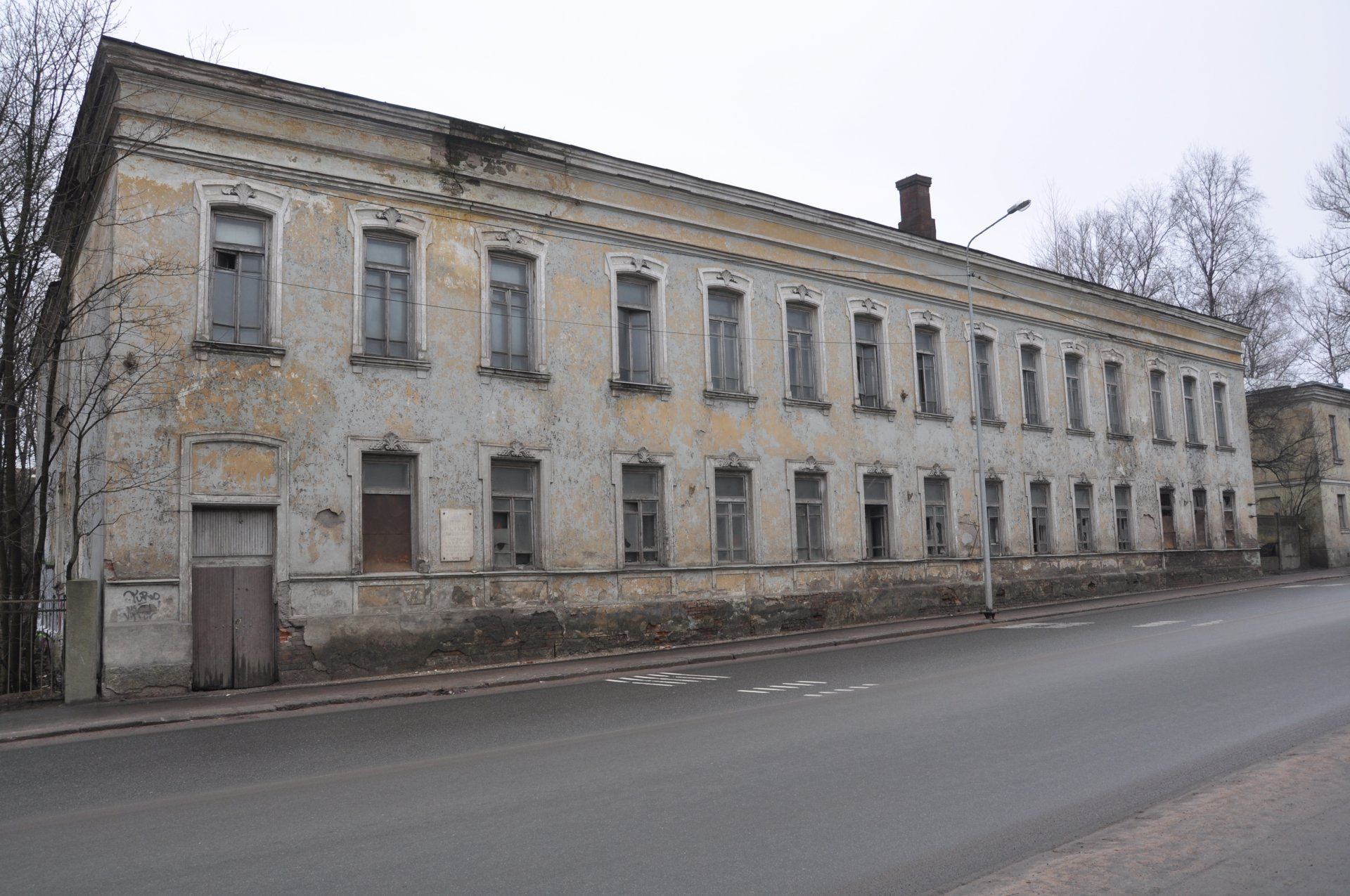 Дом, где в 1917-18 гг. работал 1-й Выборгский Совет рабочих и солдатских  депутатов. Есть мемориальная доска / Ленинградская область | Памятники  истории и культуры | ИнфоТаймс / www.infotimes.ru