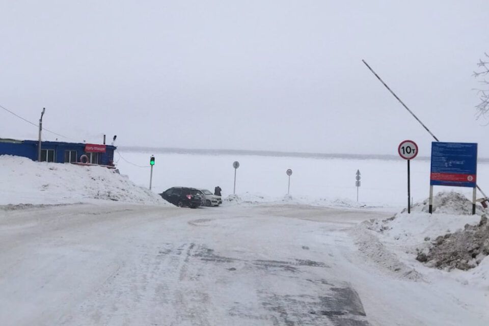 До 10 тонн увеличили грузоподъемность ледовой переправы Якутск - Нижний Бестях
