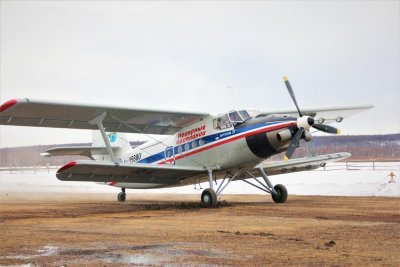 По маршруту Маган — Борогонцы совершен пробный рейс самолета «Полярных авиалиний» / Дьулустаан Сергеев  Алданский 