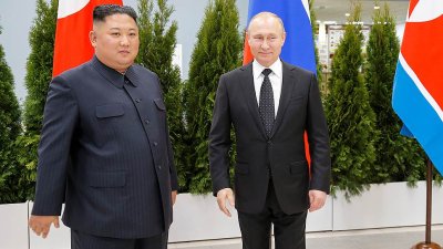 Владимир Путин и Ким Чен Ын проводят переговоры во Владивостоке