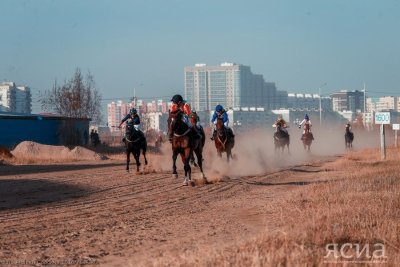 В День Победы в Якутске откроется сезон конных скачек / Иван Евсеев Якутск Якутск Республика Саха (Якутия)