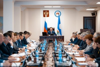 Айсен Николаев: Науку Якутии нужно поднять на новый уровень / Ольга Старостина   Республика Саха (Якутия)