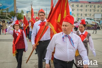 Пионеры нескольких поколений прошли парадом в Якутске (ФОТО) / Артемий Грошев Якутск Якутск Республика Саха (Якутия)