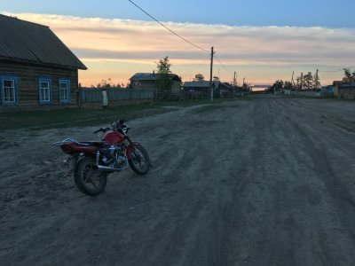 В Усть-Алданском районе юный мотоциклист совершил наезд на ребёнка