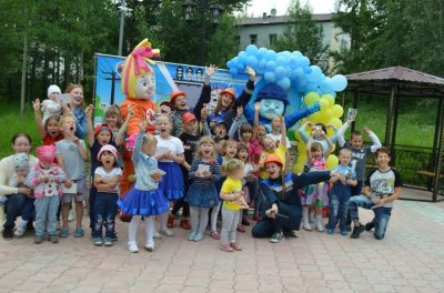 Алданские энергетики подарили праздник лета детям района / ЯСИА  Алданский Республика Саха (Якутия)