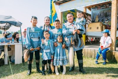 Фестиваль ТАБЫС: Лучшей молодой семьёй Якутии стали Ивановы из Чурапчинского улуса / Вероника Аммосова  Чурапчинский Республика Саха (Якутия)