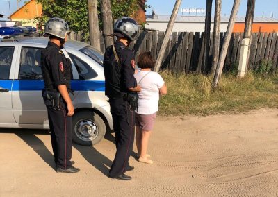 На городском пляже женщина обчистила автомобиль / ЯСИА   