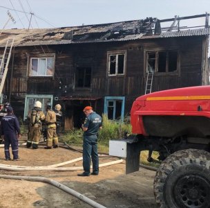 В Якутске жильцам пострадавшего от пожара дома предоставят временные квартиры / ЯСИА Якутск Якутск Республика Саха (Якутия)