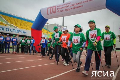 В Якутске в День физкультурника прошли соревнования «Северная ходьба»