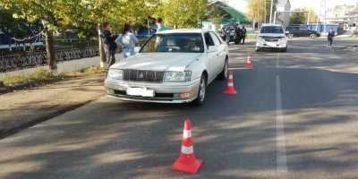 Школьница пострадала в ДТП, перебегая дорогу в неположенном месте / ЯСИА   