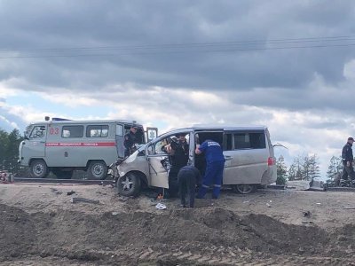 Крупная авария. В Хангаласском улусе столкнулись два микроавтобуса / ЯСИА  Хангаласский Республика Саха (Якутия)