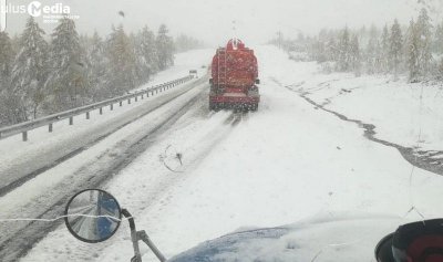 Сентябрьский снегопад внес серьезные коррективы в жизнь жителей Нерюнгринского района Якутии