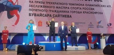 Сборная борцов Якутии завоевала общекомандный кубок турнира Бувайсара Сайтиева