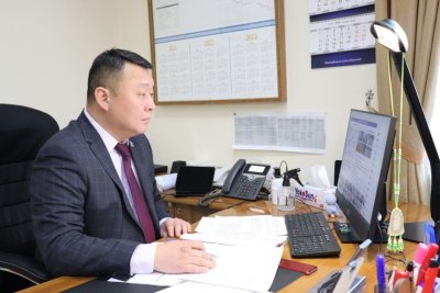 Министр ЖКХ разъяснил о порядке продления сроков отопительного сезона в арктических районах Якутии