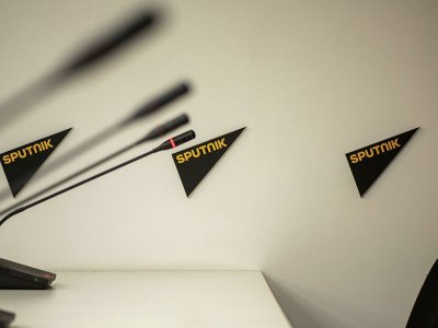 Маркировка аккаунтов журналистов Sputnik в Twitter приведет к их преследованию, считают в СЖР
