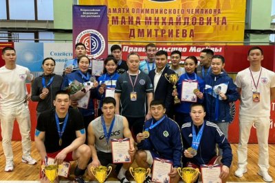 В Москве прошел традиционный турнир по мас-рестлингу памяти Романа Дмитриева