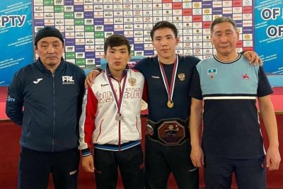 Якутские борцы отметились двумя медалями в финале первенства России