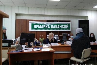 В Томпонском районе Якутии предприятия провели ярмарку вакансий / ЯСИА  Томпонский Республика Саха (Якутия)