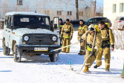 В Якутске прошли соревнования по пожарному кроссфиту