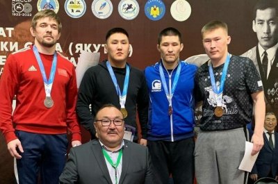 Сунтарский улус выиграл чемпионат Якутии по хапсагаю / Дьулустаан Сергеев  Сунтарский Республика Саха (Якутия)